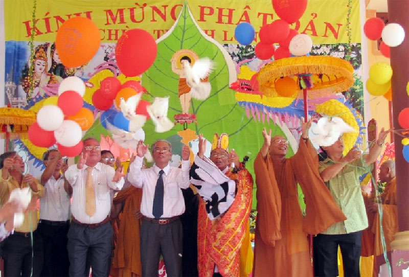 Long trọng tổ chức đại lễ phật đản 2013