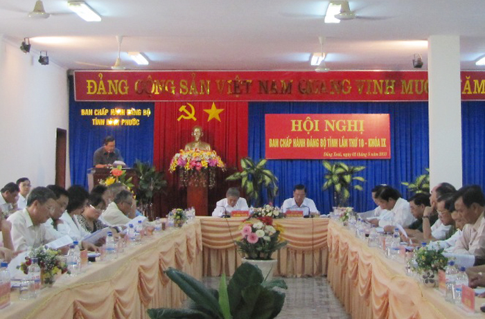 Hội nghị Ban chấp h&agrave;nh Đảng bộ tỉnh lần thứ 10: Vấn đề gi&aacute;o dục v&agrave; đất đai được quan t&acirc;m nhiều nhất