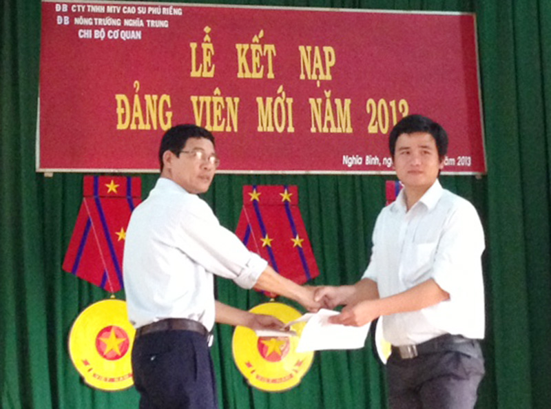Kỷ niệm 35 năm ng&agrave;y th&agrave;nh lập C&ocirc;ng ty cao su Ph&uacute; Riềng (6-9-1978 - 6-9-2013)