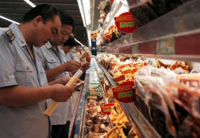 Chủ tịch UBND cấp x&atilde; c&oacute; quyền xử phạt vi phạm h&agrave;nh ch&iacute;nh về an to&agrave;n thực phẩm đến 5 triệu đồng