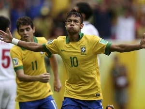 Thần đồng Neymar giải hạn, Brazil hạ Nhật Bản 3-0