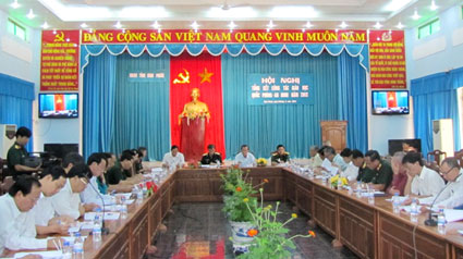 UBND tỉnh tổng kết c&ocirc;ng t&aacute;c gi&aacute;o dục quốc ph&ograve;ng an ninh năm 2012