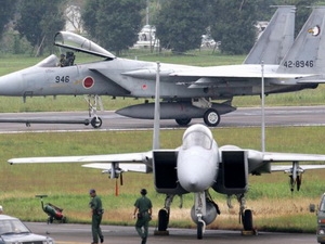 Nhật tăng cường đối phó với máy bay Trung Quốc