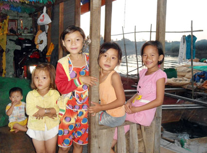 Lênh đênh đời sông nước (tt)