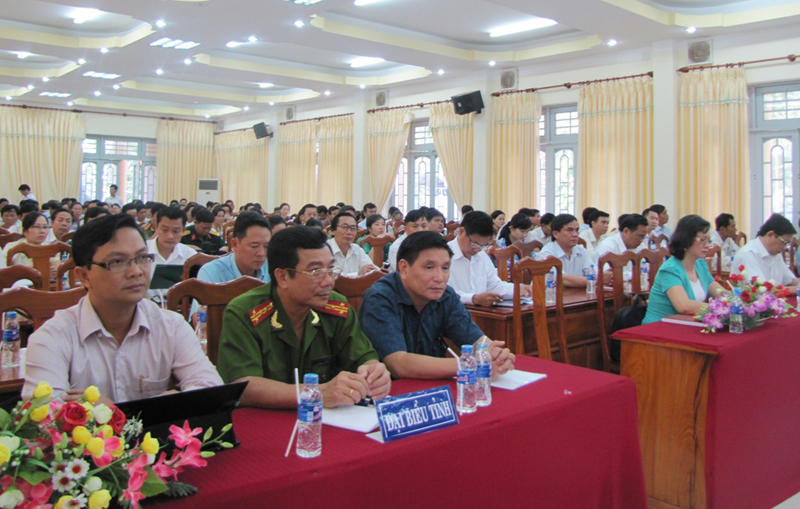 Hội nghị b&aacute;o c&aacute;o vi&ecirc;n th&aacute;ng 5-2013