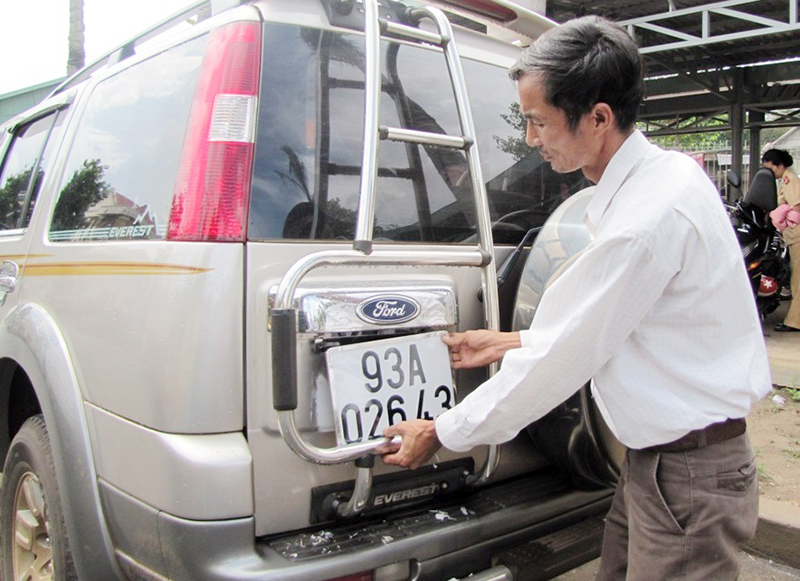 Chuyển quyền sở hữu xe &ldquo;ch&iacute;nh chủ&rdquo; kh&aacute; đơn giản