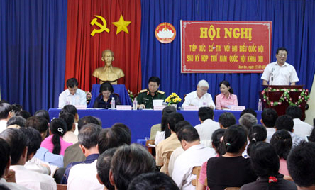 Tiếp x&uacute;c cử tri huyện B&ugrave; Đăng, B&iacute; thư trung ương đảng Ng&ocirc; Xu&acirc;n Lịch: Phải c&ocirc;ng khai trước d&acirc;n c&aacute;c dự &aacute;n thu hồi đất