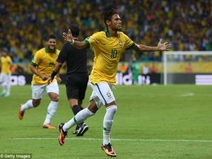 Neymar lập công, Italy tiếp tục ôm hận trước Brazil