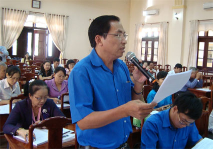 MTTQVN tỉnh lấy &yacute; kiến g&oacute;p &yacute; sửa đổi Hiến ph&aacute;p v&agrave; Luật Đất đai