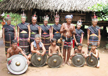 Lộc Ninh tổng kết 15 năm xây dựng nền văn hóa đậm đà bản sắc dân tộc