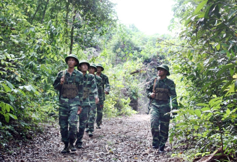 Lặng thầm nơi bi&ecirc;n giới