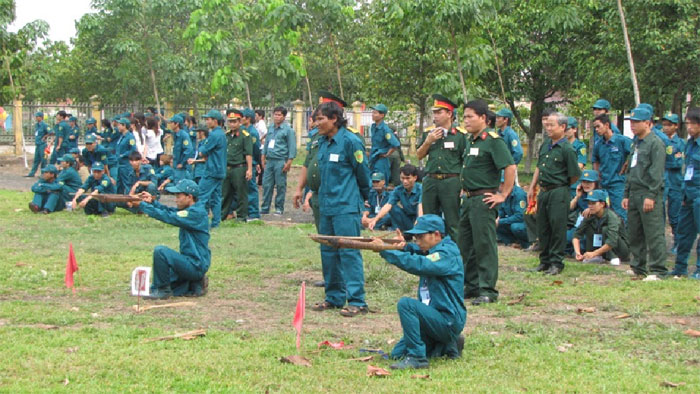 Kiểm tra thi h&agrave;nh ph&aacute;p luật d&acirc;n qu&acirc;n tự vệ tại Phước Long