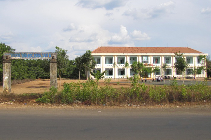 Tranh chấp đất ở trường Tiểu học Đồng T&acirc;m B cần được giải quyết sớm