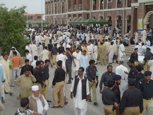 Pakistan bắt đầu tiến hành cuộc tổng tuyển cử lịch sử