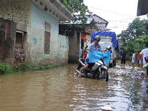 Mưa lũ đã làm 35 người chết, mất tích và bị thương