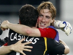Iker Casillas và Torres trở lại đội tuyển Tây Ban Nha