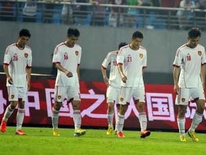 Thái Lan của Kiatisak nhấn chìm Trung Quốc tới 5-1