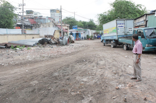 Đưa l&atilde;ng ph&iacute; v&agrave;o luật H&igrave;nh sự