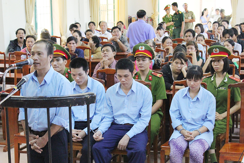 24 năm 6 th&aacute;ng t&ugrave; cho hai bị c&aacute;o mua b&aacute;n tr&aacute;i ph&eacute;p chất ma t&uacute;y