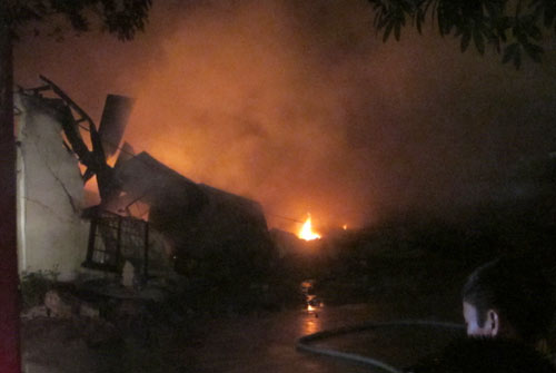 Cháy kho hàng rộng hơn 1.000 m2 thuộc Bộ Công thương