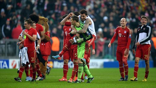 Hạ Juventus 2-0, Bayern đặt một chân vào bán kết