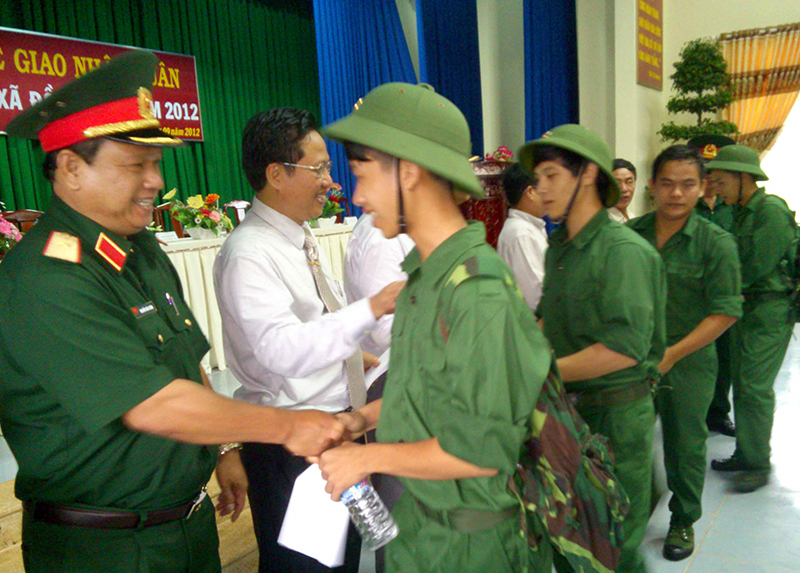 Thị xã Đồng Xoài: 46 đảng viên nhập ngũ giai đoạn 2002-2012