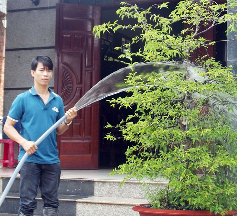 Bước qua quá khứ sai lầm để trở thành tỷ phú