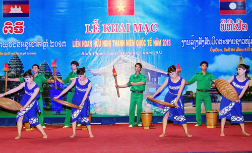 Nhọc nhằn ca sĩ tỉnh lẻ