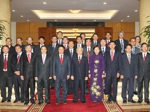 Tổng B&iacute; thư tiếp đại sứ, tổng l&atilde;nh sự ở nước ngo&agrave;i