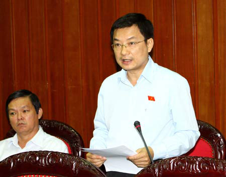 Quốc hội thảo luận về sửa đổi Hiến ph&aacute;p: Kh&ocirc;ng cần thiết đổi t&ecirc;n nước