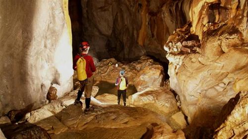 Cấp giấy chứng nhận chinh phục hang động lớn nhất thế giới