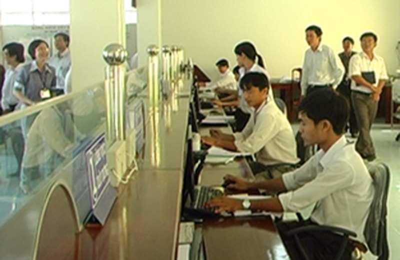 Phấn đấu đến hết tháng 6 năm 2014, mô hình “Một cửa điện tử” thực hiện đều khắp 10 huyện, thị