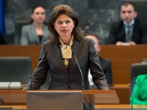 Chính phủ của Thủ tướng Slovenia Jansa đã sụp đổ