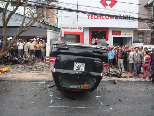 Phó giám đốc sở gây tai nạn kinh hoàng "có mùi rượu"