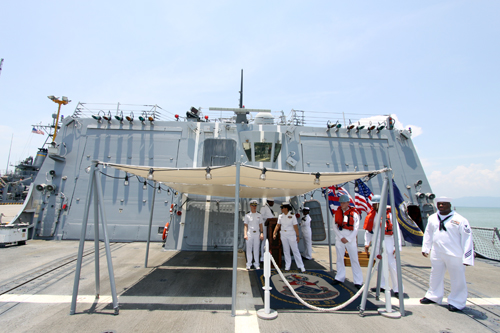 Khám phá sức mạnh tàu khu trục mang tên lửa dẫn đường USS Chung-Hoon