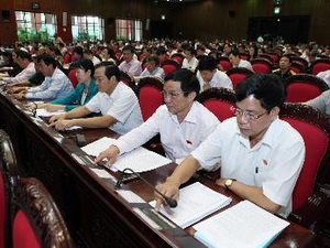 Quốc hội ph&ecirc; chuẩn quyết to&aacute;n ng&acirc;n s&aacute;ch nh&agrave; nước 2011