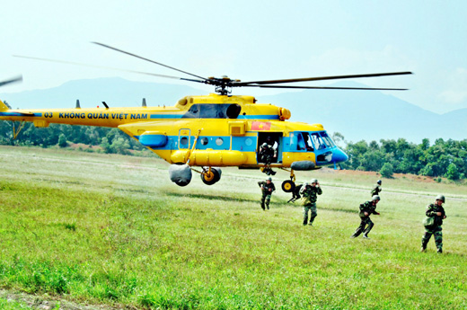 Cận cảnh "tuyệt kỹ" võ thuật của đặc công Việt Nam