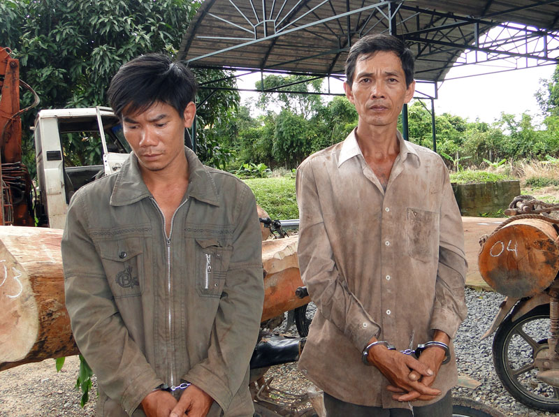 Đồn bi&ecirc;n ph&ograve;ng T&agrave; V&aacute;t bắt 2 l&acirc;m tặc