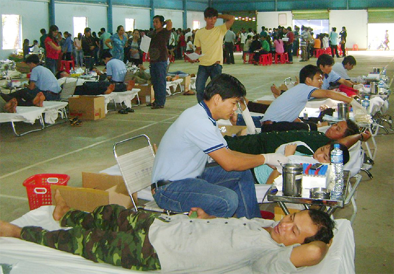 Nhân kỷ niệm ngày Thế giới tôn vinh người hiến máu (14-6)