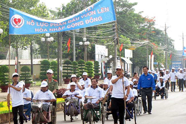 Đồng hành cùng người khuyết tật