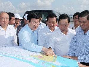 Chủ tịch nước khảo s&aacute;t ứng ph&oacute; với biến đổi kh&iacute; hậu