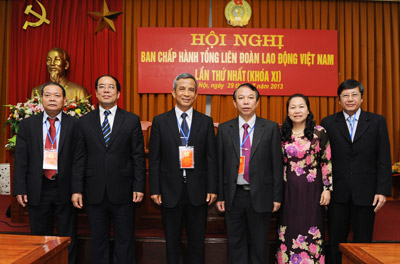 &Ocirc;ng Đặng Ngọc T&ugrave;ng t&aacute;i đắc cử Chủ tịch Tổng Li&ecirc;n đo&agrave;n Lao động Việt Nam