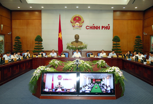 Ch&iacute;nh phủ họp phi&ecirc;n thường kỳ th&aacute;ng 6-2013