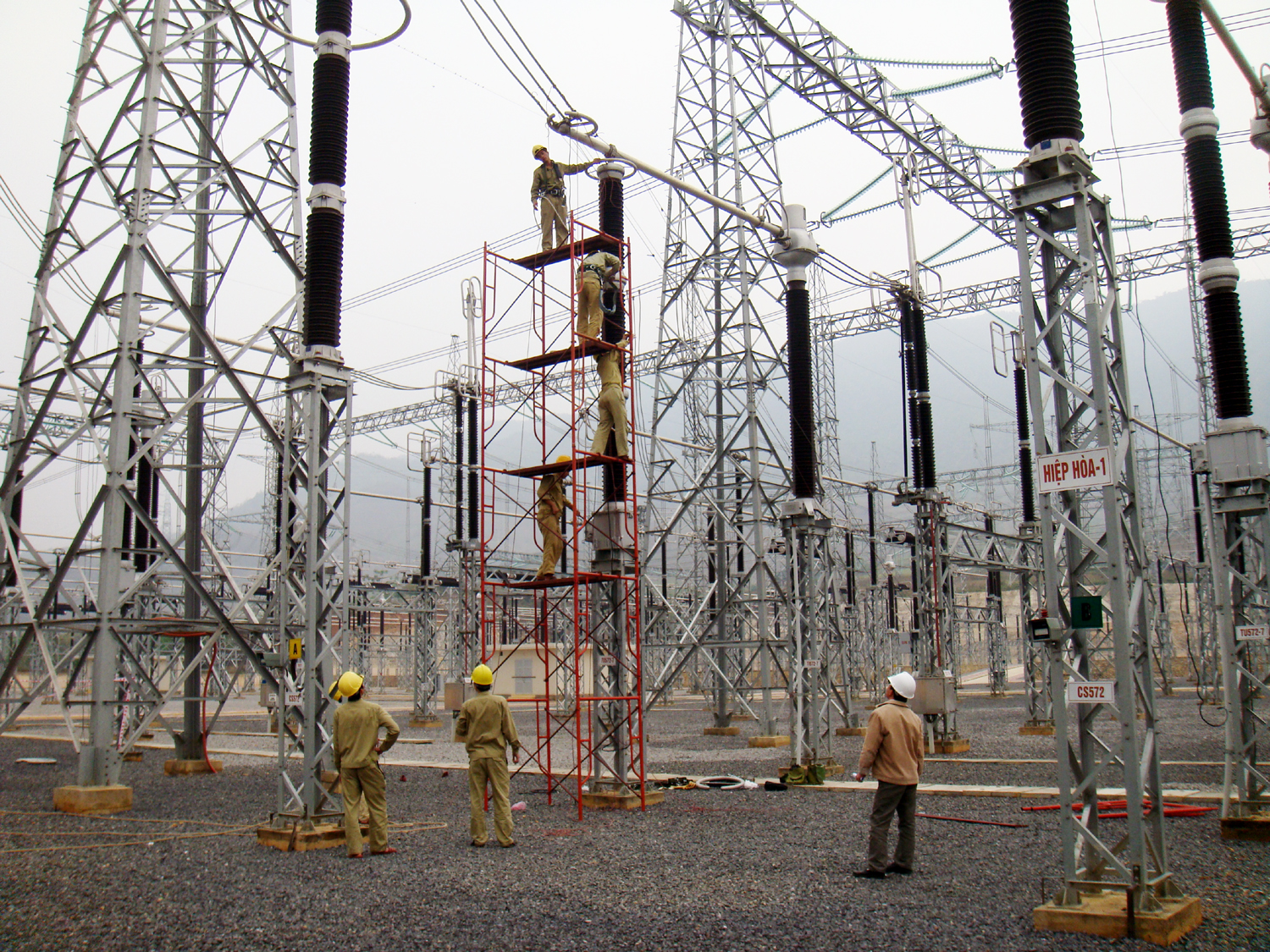 C&ocirc;ng điện của Thủ tướng bảo đảm tiến độ đường d&acirc;y 500 kV