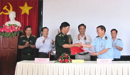 Hải quan v&agrave; Bộ đội bi&ecirc;n ph&ograve;ng phối hợp bảo vệ bi&ecirc;n giới