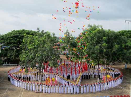 Lễ khai giảng năm học mới trang trọng và vui tươi