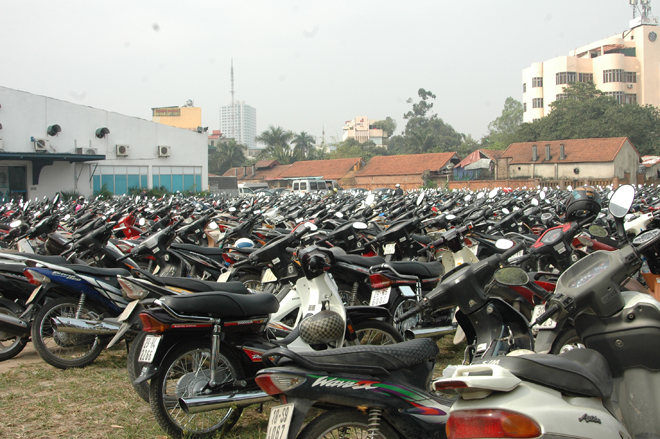 Phí giữ xe ở Bệnh viện Lộc Ninh có cao hơn quy định?