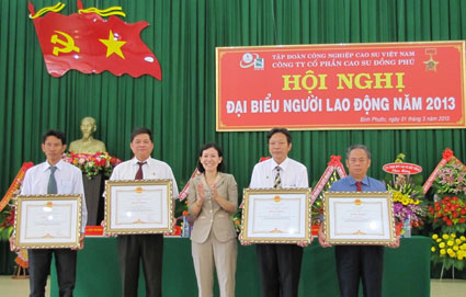 Năm 2012, năng suất vườn cây của cao su Đồng Phú cao nhất toàn ngành