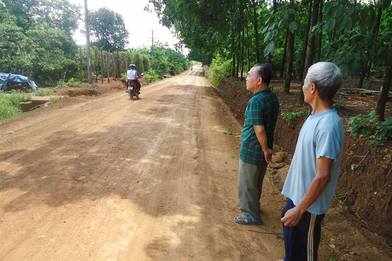 Học v&agrave; l&agrave;m theo lời B&aacute;c nh&igrave;n từ Chi bộ ấp B&ugrave; Xăng