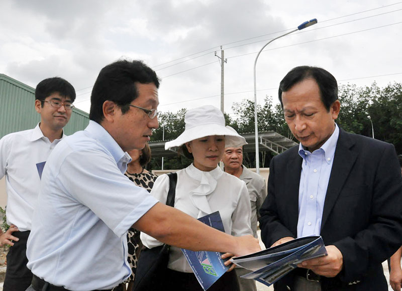 Tổng l&atilde;nh sự qu&aacute;n Nhật Bản t&igrave;m hiểu đầu tư tại B&igrave;nh Phước